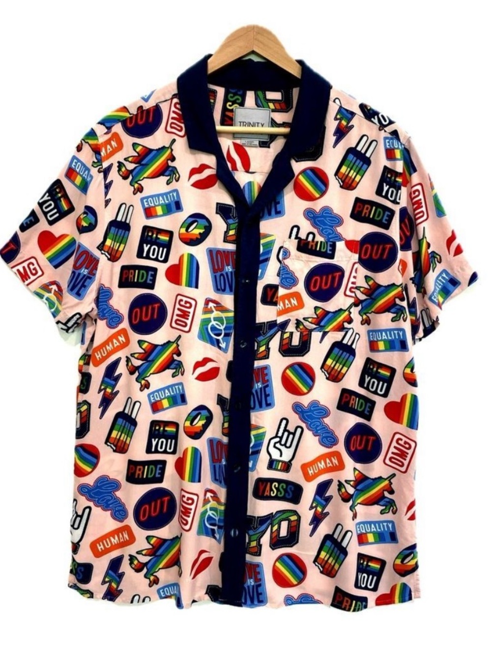Trinity Collective Rainbow Pride Patch Print Button Down Shirt Mens Size L Pink